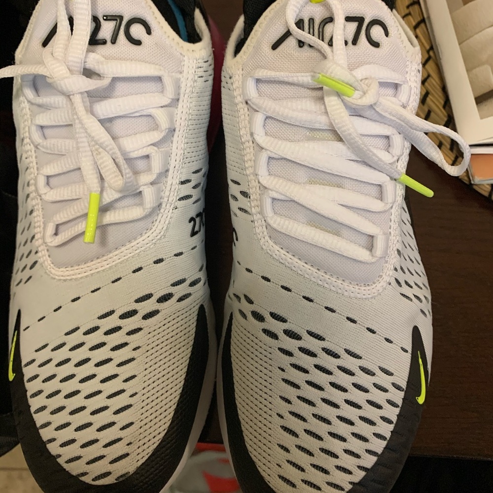 Air 270 men  8 used